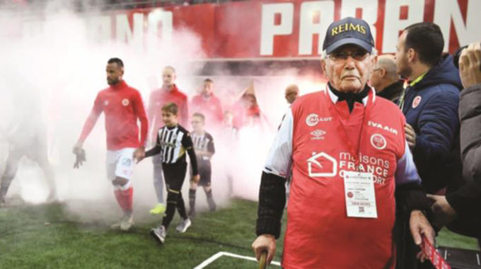 Munetsi mourns team doctor