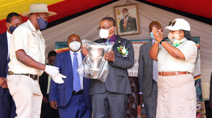 Youths key to attainment of Vision 2030: VP Chiwenga
