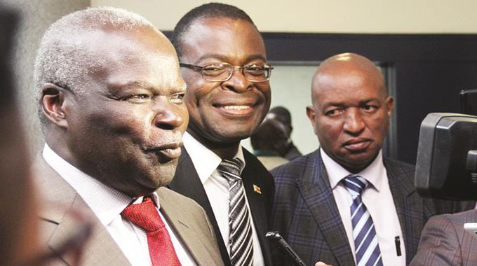 Pay rise offer for civil servants