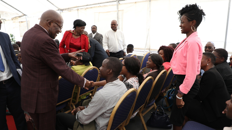 Ex-minister sends off 124 students