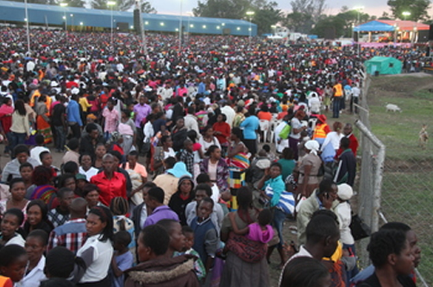 Magaya all-night prayer attracts thousands