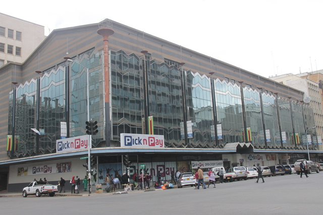 Supermarkets in CBD dominance war