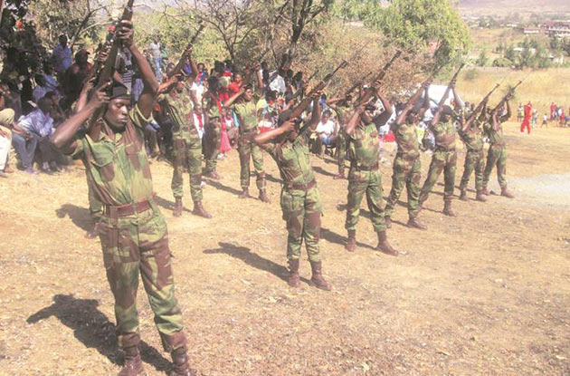 Thousands celebrate nation’s heroes