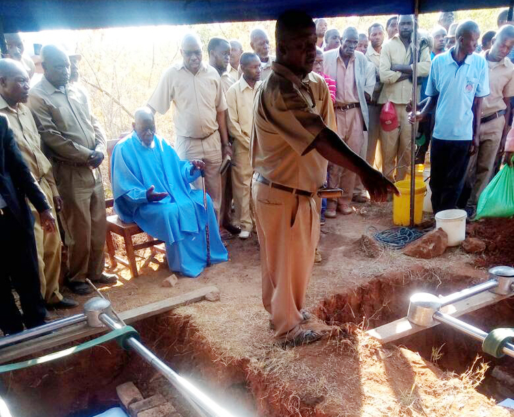 Akaponda baba naamai ka1