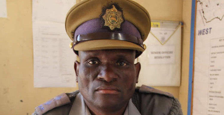 Ticha akapondwa nemakorokoza