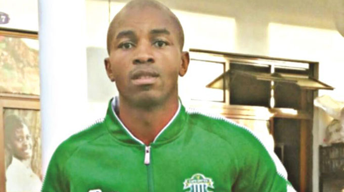 Nyoni completes CAPS Utd move