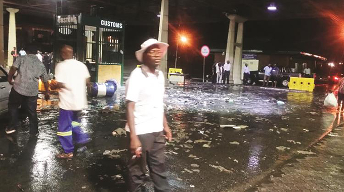 Storm damages Beitbridge border building