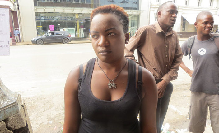 ‘Kanzuru ndiyo honzeri, kwete isu’