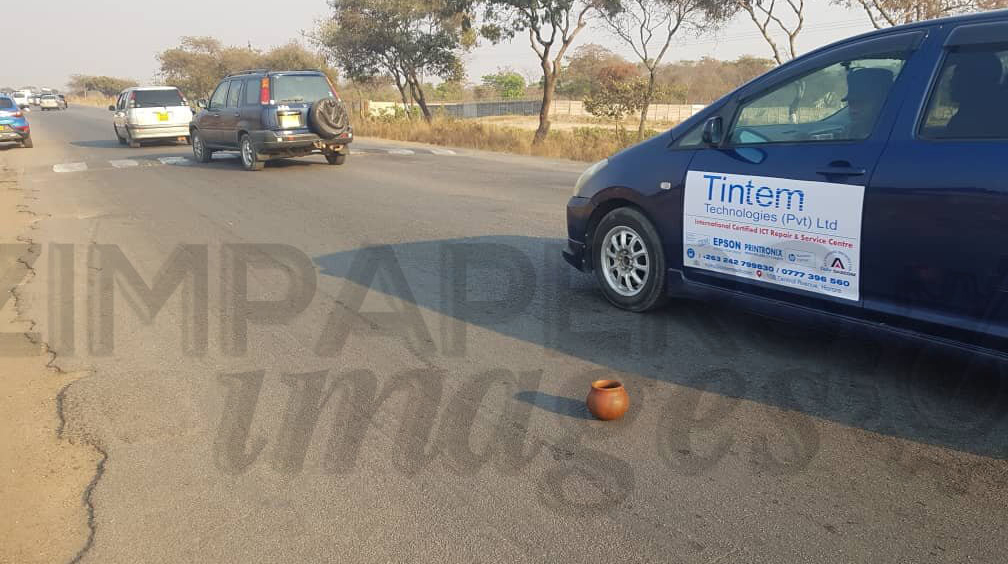 Mystery claypot disrupts traffic