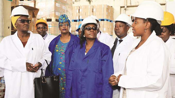 Parly grills Natpharm over pharmacies