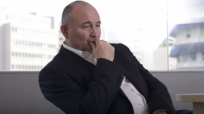 CEO’s resignation earns ‘thumbs up’