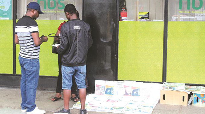 Pirated textbooks flood market . . . parents turn to the street for cheaper editions