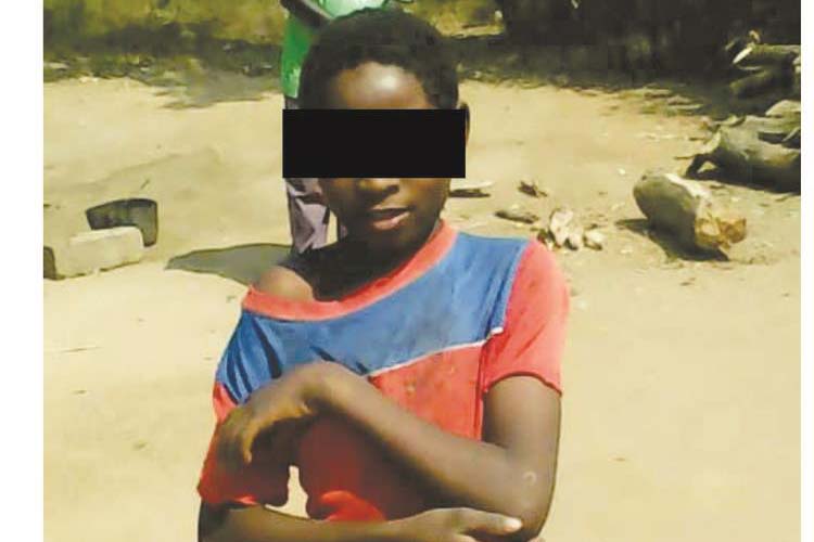 mwana akarova amai avabata nechikomba