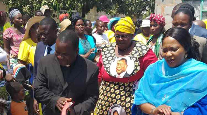 First Lady mourns Mazvovere