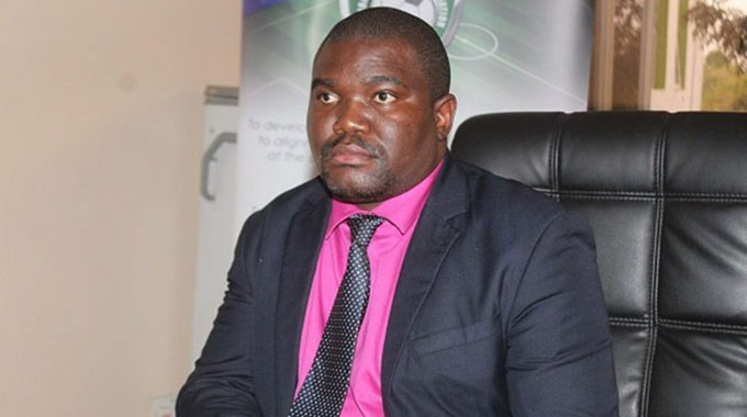 Zifa yomirira Hurumende