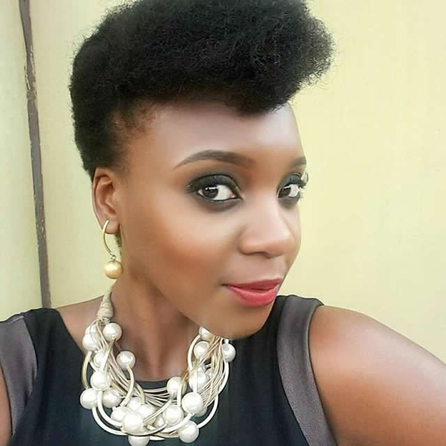 Kinky hair — the new must have