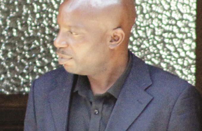 ‘Ndinokukwapaidza netsvina yemunhu’