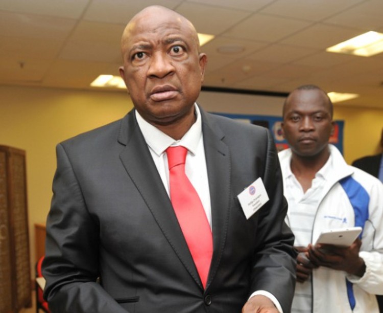 Mwari ndiye anoziva: Phidza