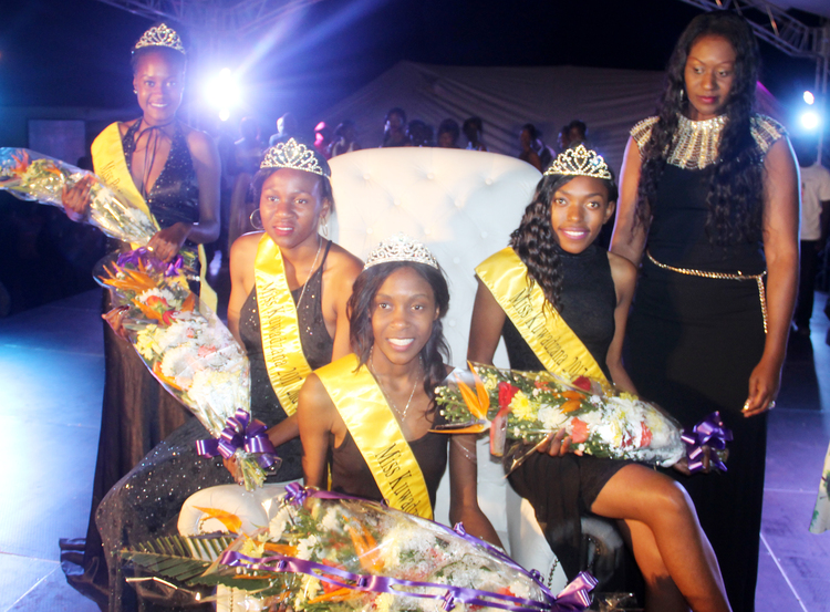 Kuwadzana constituency Member of Parliament Betty Nhambu Kaseke (right) poses for a picture with Miss Kuwadzana queen Michelle Badza (centre), first princess Sheereen Selemani (second from right), second princess Melissa Jack (second from left) and miss personality Previous Chidhindi at the Miss Kuwadzana pageant on Saturday. — (Picture by Tariro Kamangira)