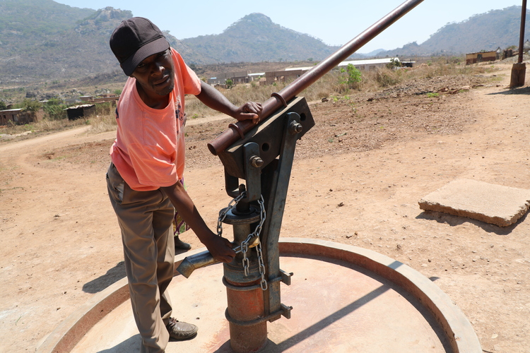 Relief for Cyclone Idai survivors