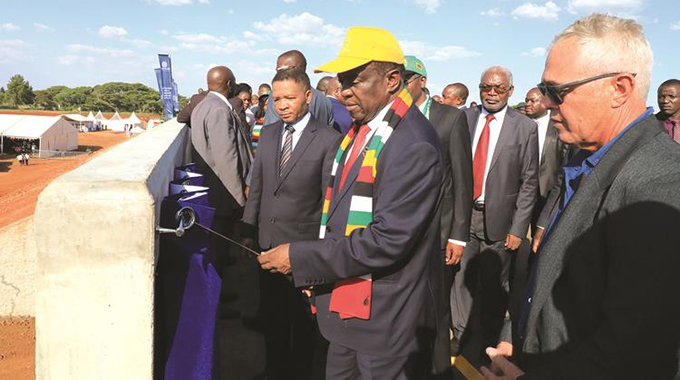 President commissions Norton bridge