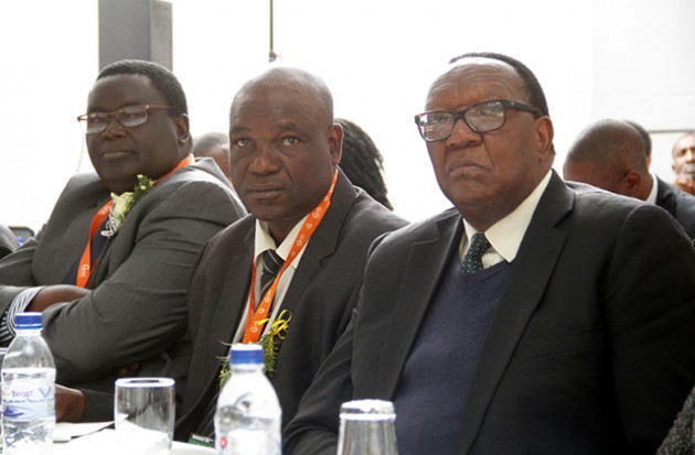 Minister in Vice President Mnangagwa’s Office Mr Clifford Sibanda (centre) flanked by Minister of Agriculture, Mechanisation and Irrigation Development Dr Joseph Made (right) and Zimbabwe Agricultural Society Chairman Mr Ngoni Kudenga follows proceedings during the national Agribusiness conference at the Harare Agricultural Show yesterday. — (Picture by John Manzongo)