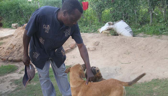 Akarohwa ‘home and away’