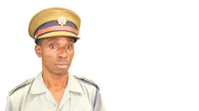 Akatsika mwana nemota