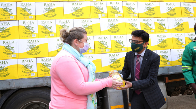 First Lady receives donations