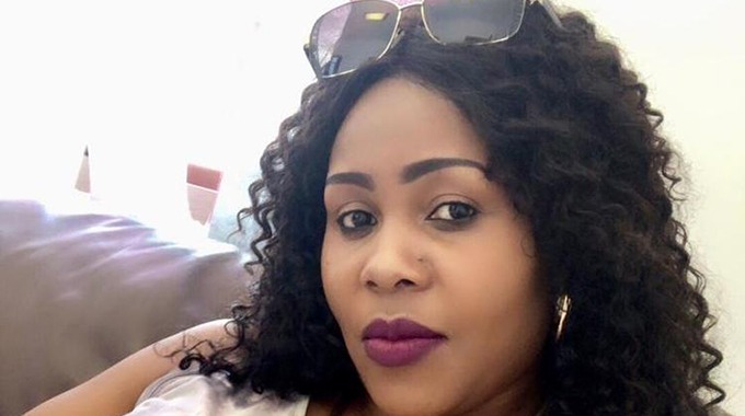 Social media ngaisimudzire mhanzi