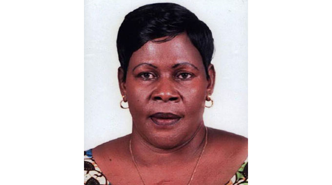 Chinomona condemns child marriages