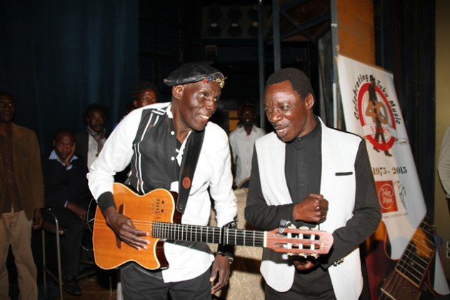 Oliver Mtukudzi and Alick Macheso at HICC