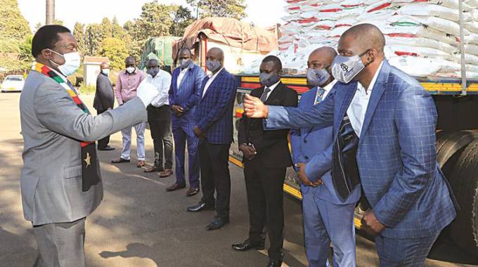 President praises young philanthropists