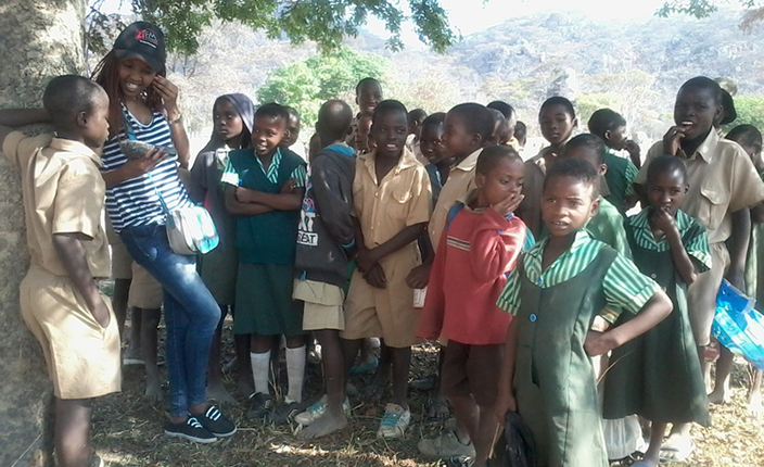 Magetsi avandudza Chipendeke Primary