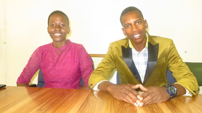 ‘Paridzai Mwari, kwete mari’