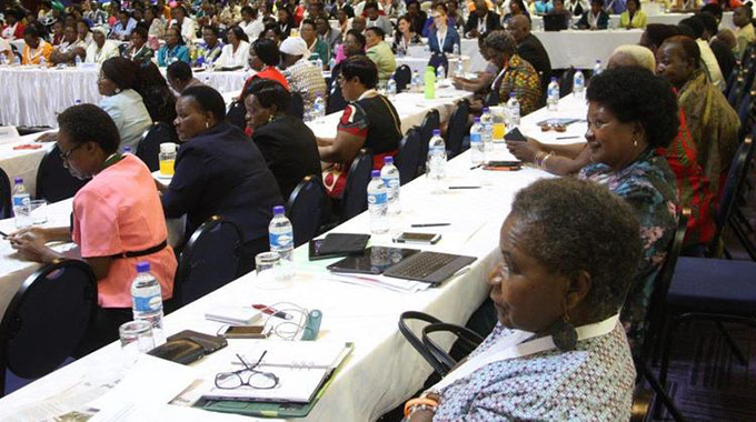 Women seek to amend Constitution
