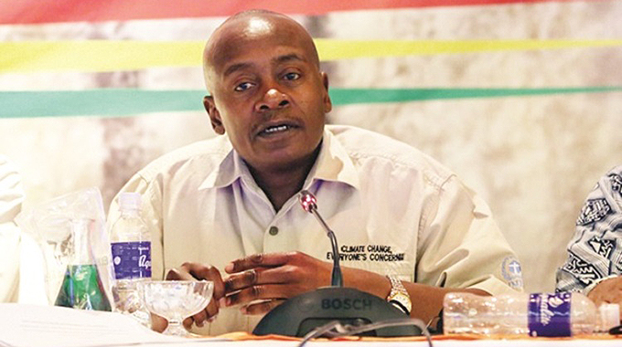 Teachers undergo environmental training