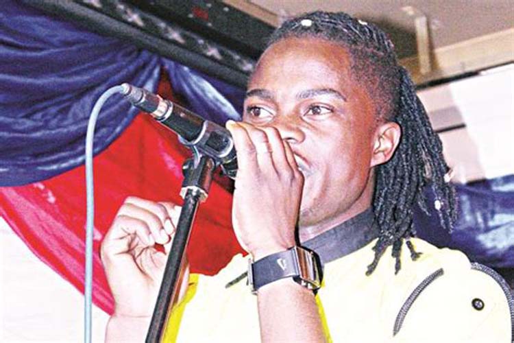 Mamonya aAndy Muridzo akatyora munhu ruwoko