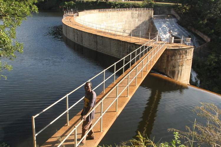 Thrills and spills at Mazowe Dam
