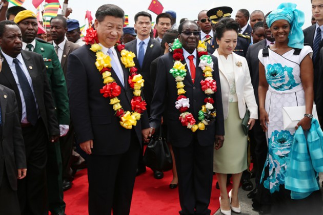 President Mugabe and President Xi watch traditional dancers along with with First Ladies, Amai Grace Mugabe and Peng Liyuan. All pictures by Believe Nyakudyara, Munyaradzi Chamalimba and Lloyd Gumbo