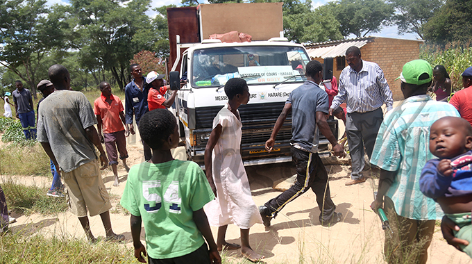 Eviction mission goes wrong for Messenger of Court in Chitungwiza