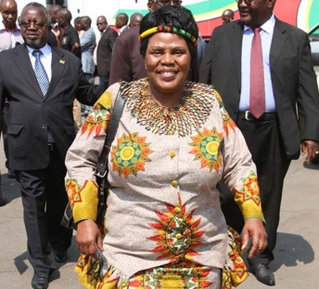 Be professional, secretaries urged