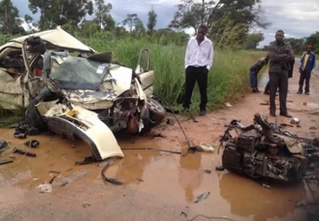 Five people died on the spot while two others were critically injured when a Mitsubishi Lancer collided head-on with a VW Bora near Banket along the Harare-Chirundu Highway yesterday.— (Picture by Isdore Guvamombe)