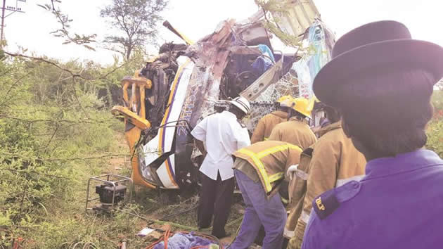 30 perish in horror crash
