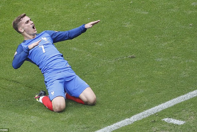 France reach last-eight