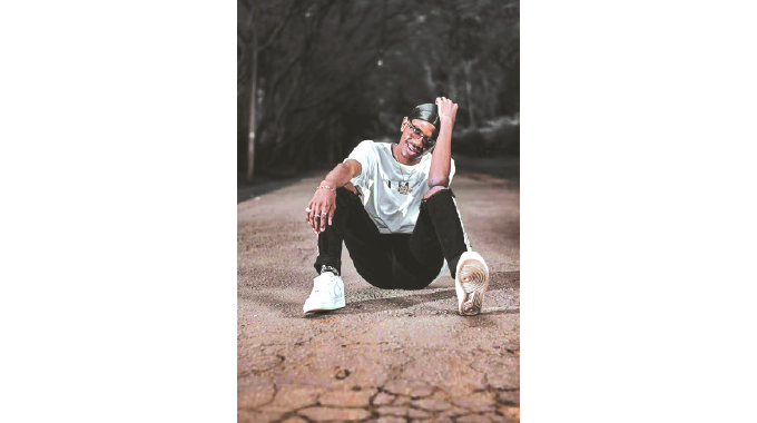 Let’s support each other musically: Akay