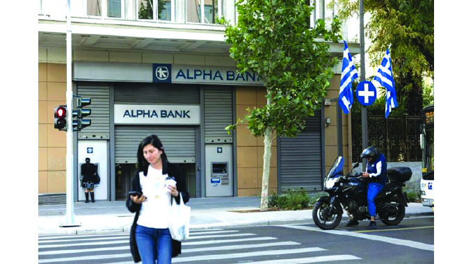 Greek banks set for first payouts on ECB approval