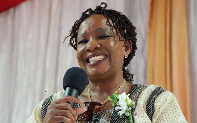 First Lady Auxilia Mnangagwa plays with children before making a donation to Sunrise Children’s Home in Binga yesterday