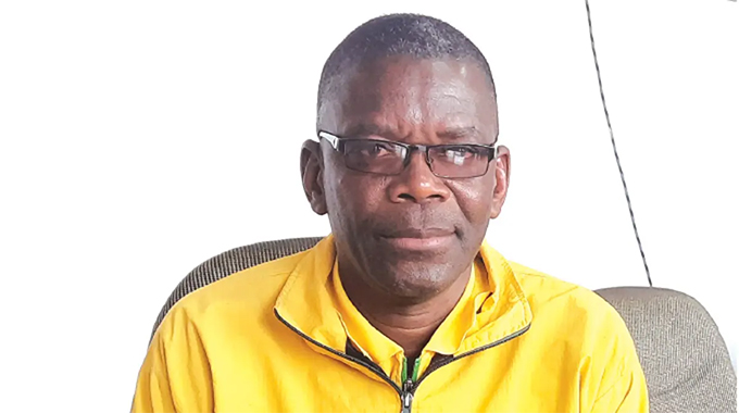 Chauke rallies Mpofu