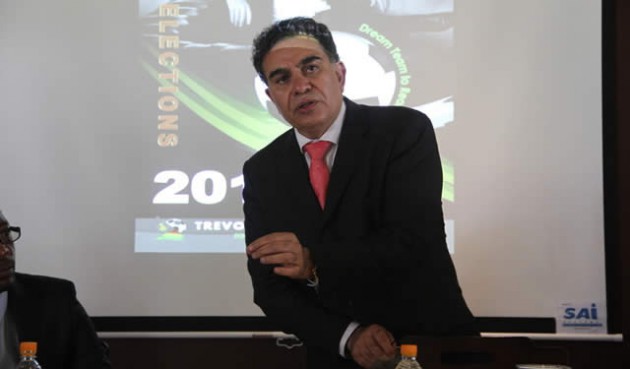 YOU CAN BANK ON ME . . . Trevor Carelse-Juul, who is vying for the ZIFA presidency, addresses the delegates who attended the launch of his manifesto in Harare recently
